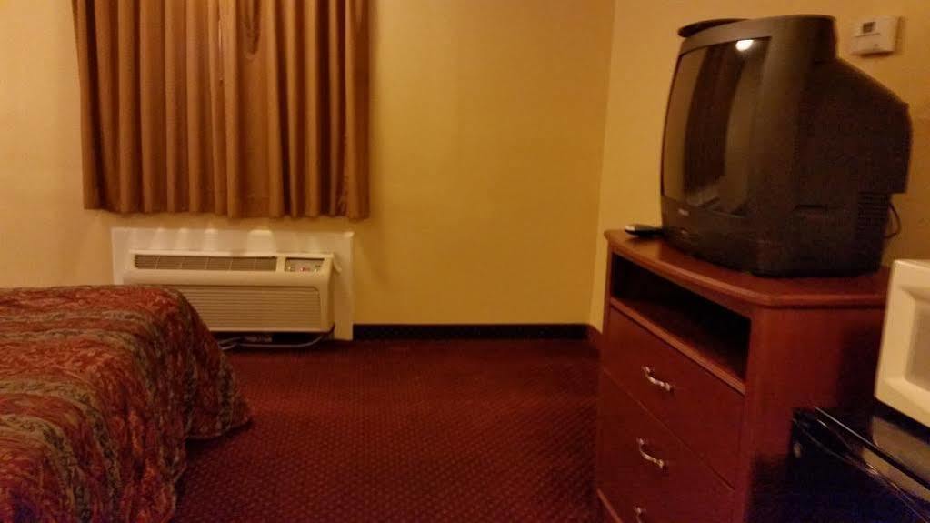 Americas Best Value Inn Ozark Exterior photo